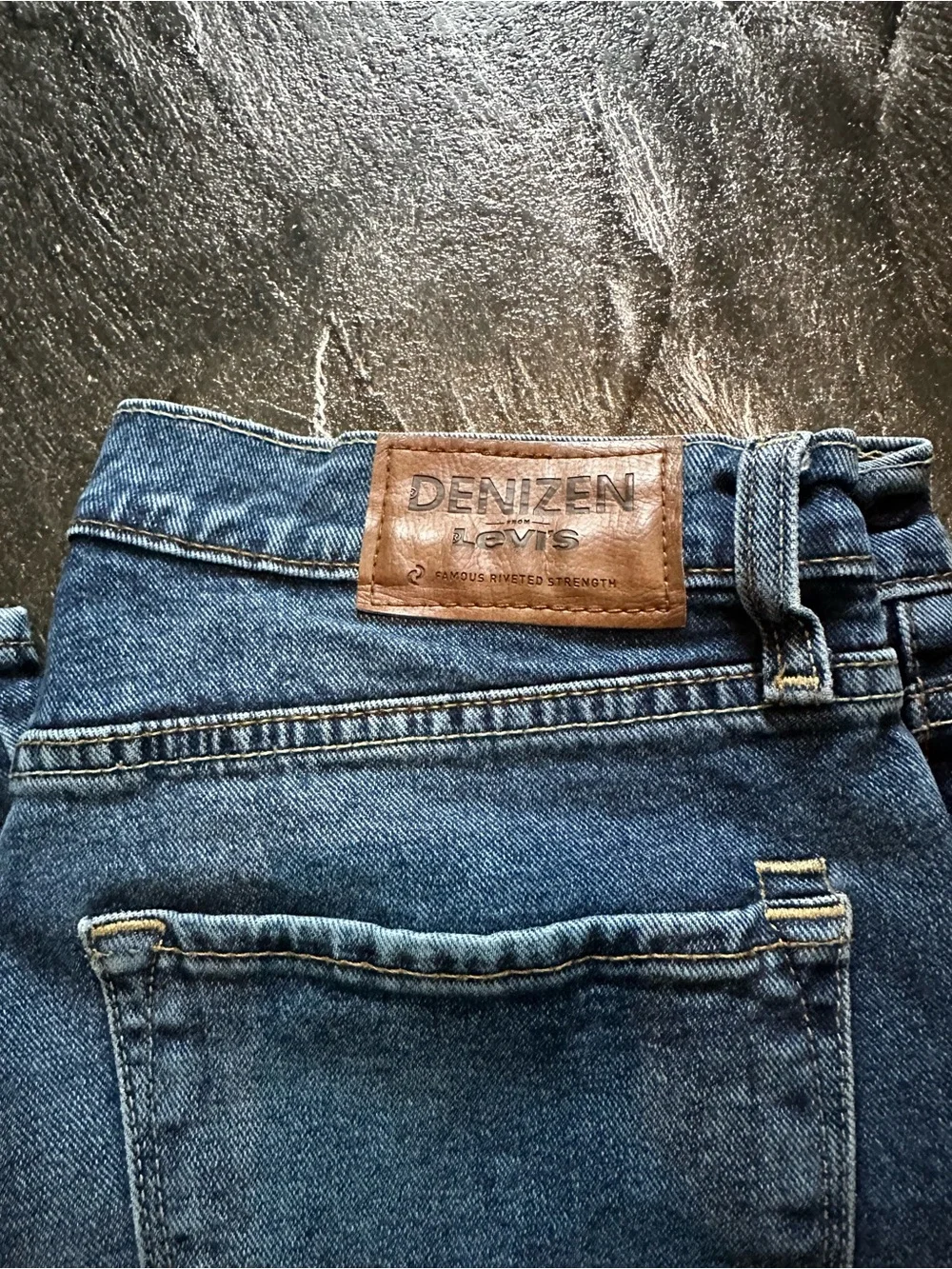 Denizen from Levi's Men's Medium Blue Slim Leg Jeans